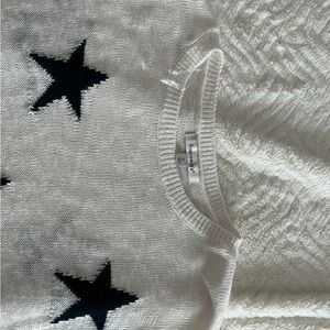 Francesca's Collections White and Black Star Sweater